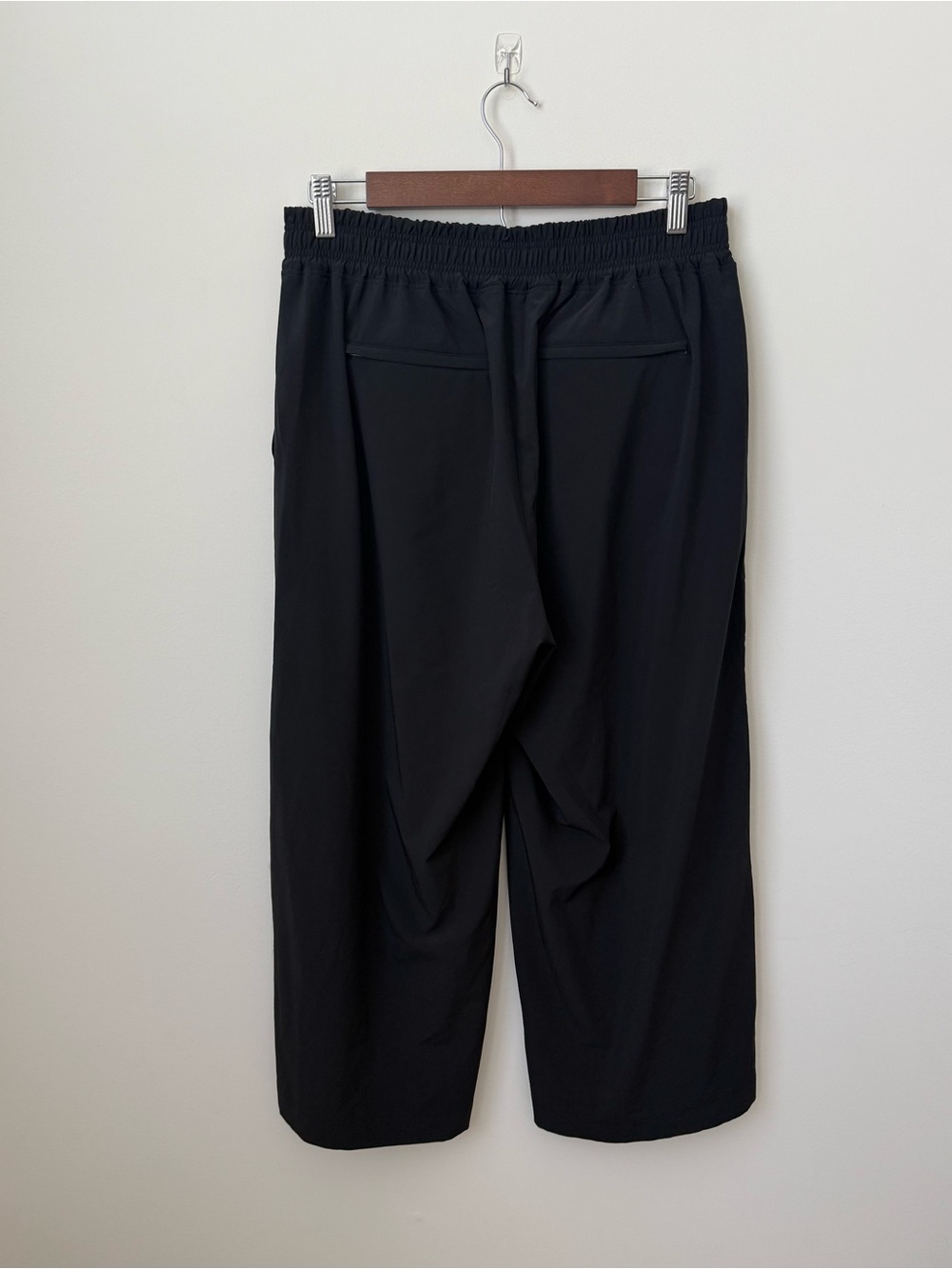 Athleta Brooklyn Wide Leg Crop Pants Black Size 10 - Picture 2 of 5